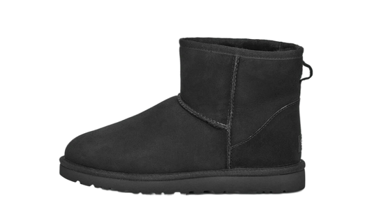 UGG Classic Mini Boot Black | מגפי אגג
